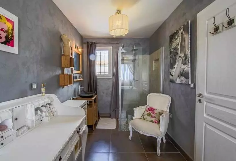 Homelly  Belle Maison Avec Piscine