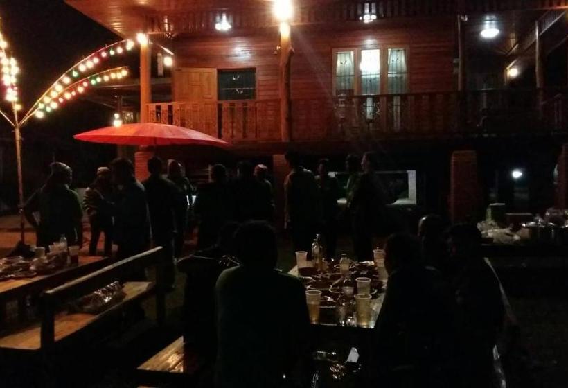 בית מלון כפרי Baan Kaset Bandit