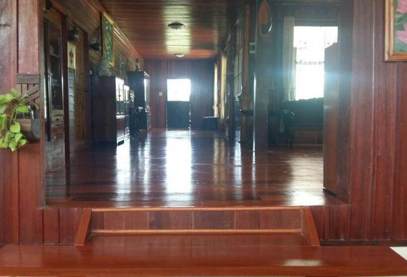 בית מלון כפרי Baan Kaset Bandit