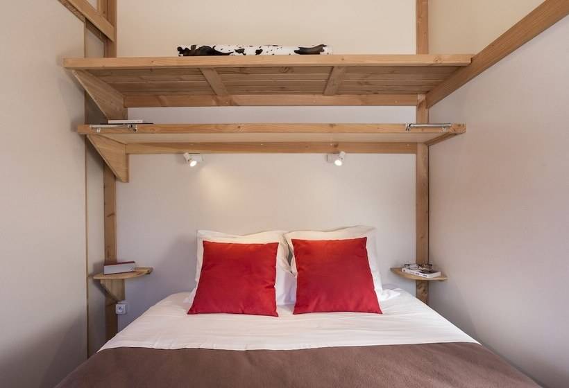 בית מלון כפרי Huttopia Bourg St Maurice