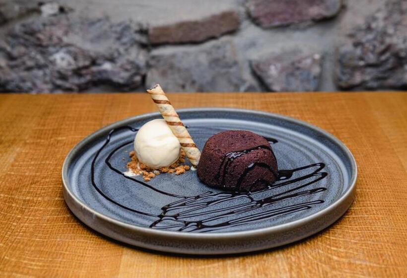 Hotel King's Head Inn