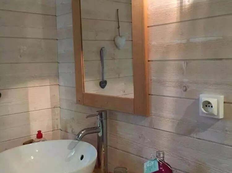 Hotelli La Cabane Des Amoureux
