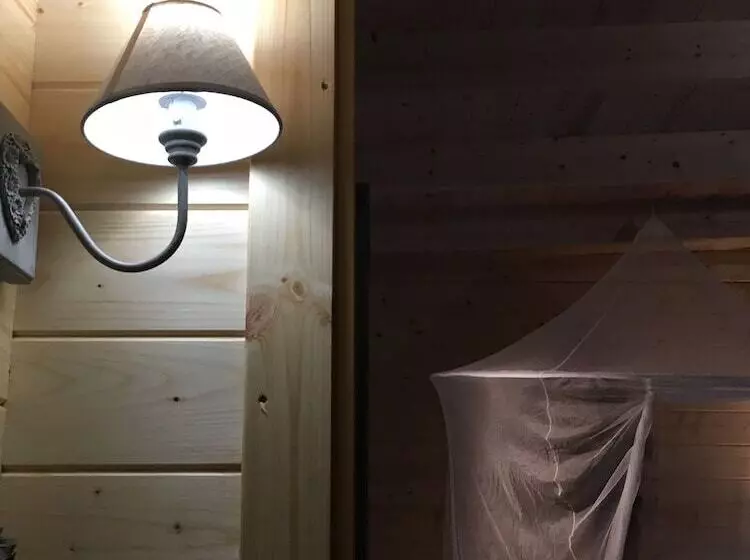 Hotelli La Cabane Des Amoureux