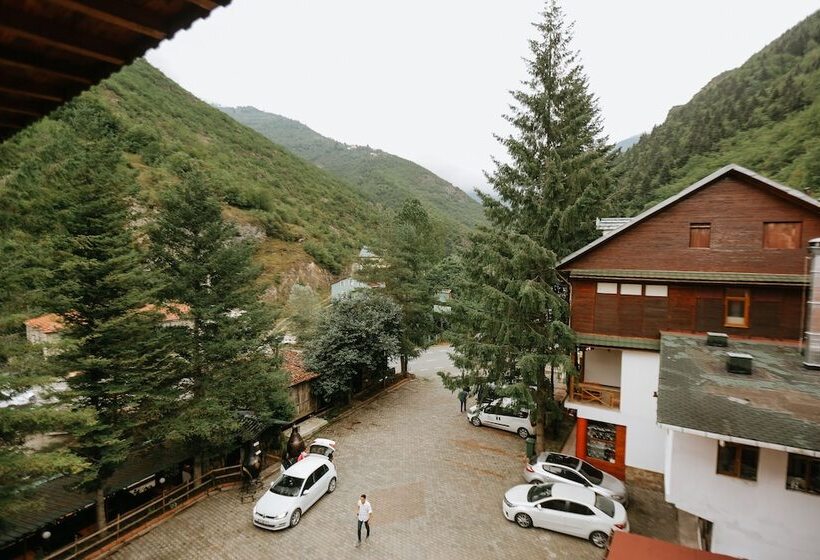 هتل Sumela Holiday