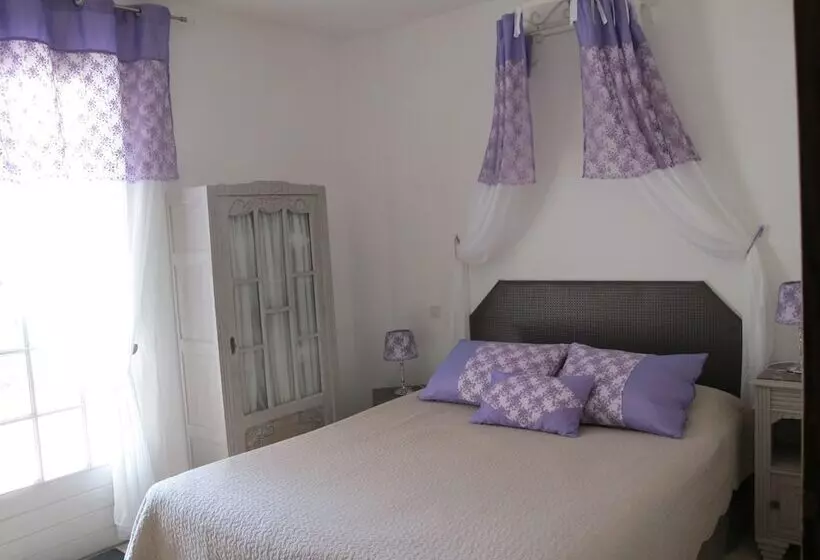 L Oustau De Bigatié