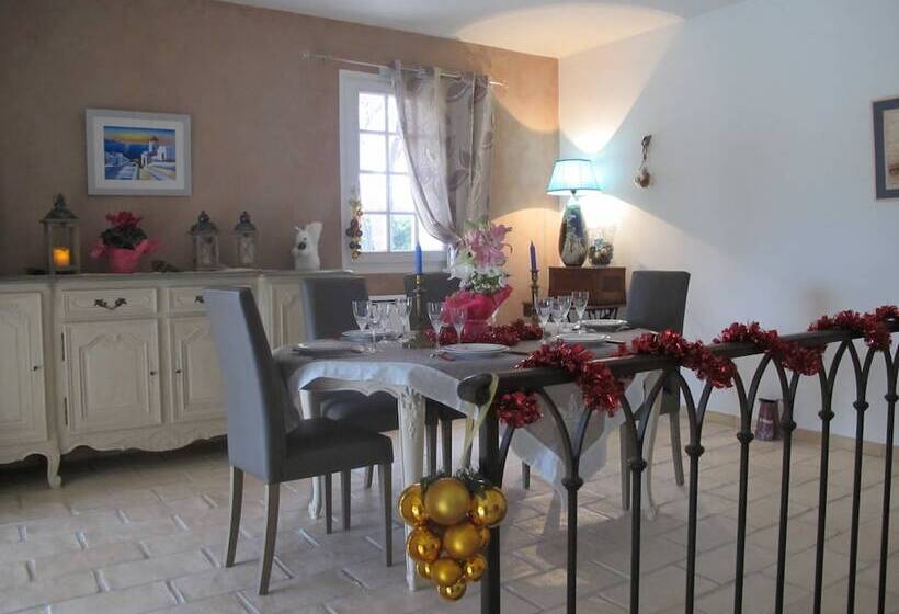 L Oustau De Bigatié