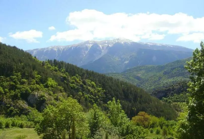 Aamiaismajoitus (B&B) La Maison Bleue