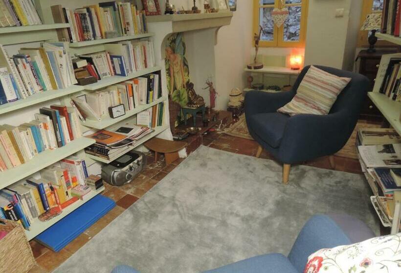 Bed and Breakfast La Maison Bleue