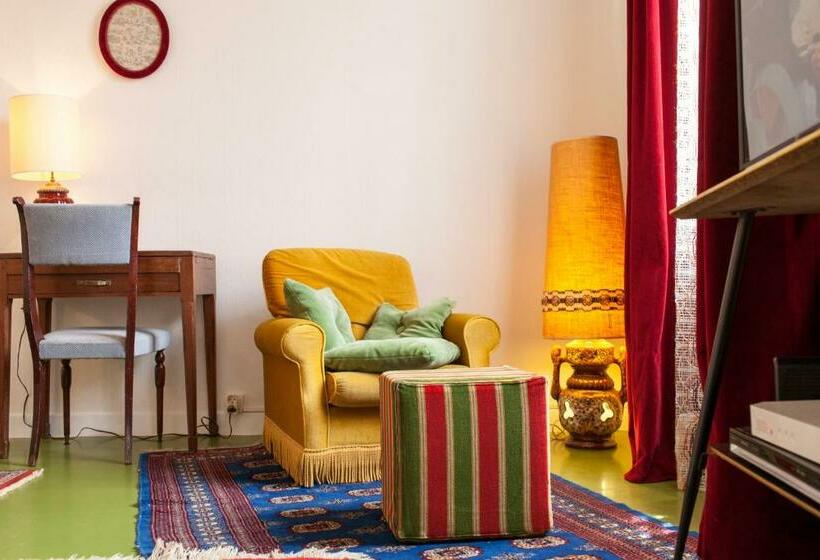 פנסיון 46fm : Montauban Guest House