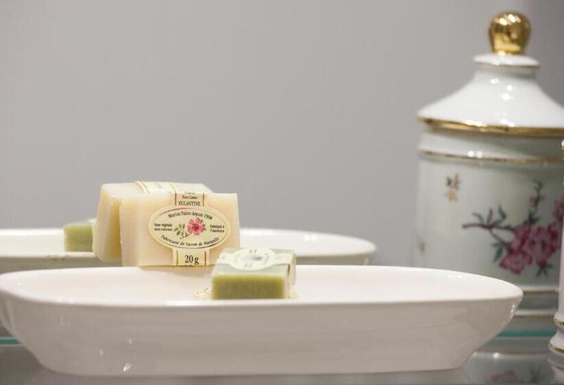 פנסיון 46fm : Montauban Guest House