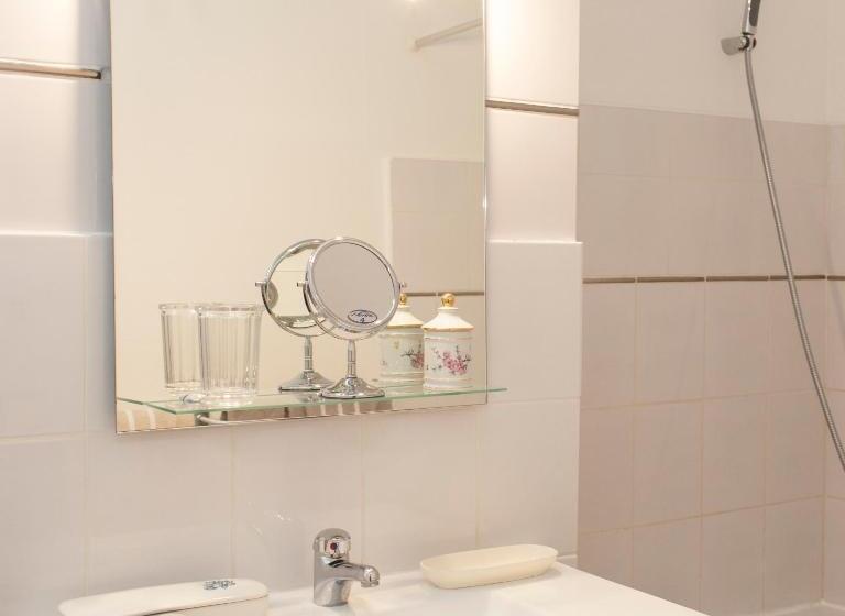 פנסיון 46fm : Montauban Guest House