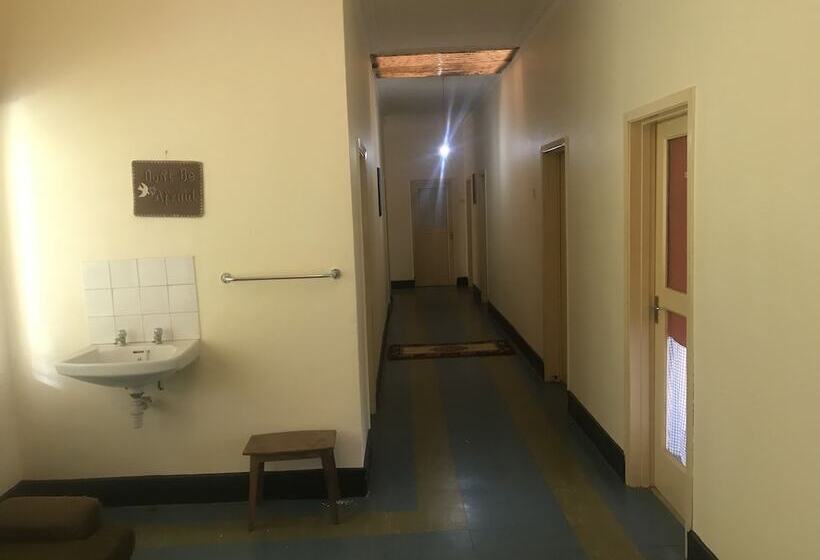 پانسیون Kilisnow Lodge