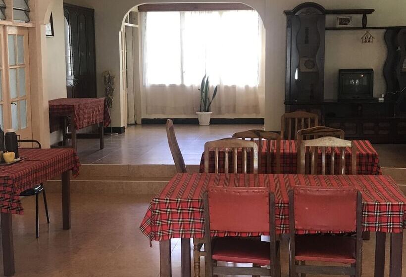 پانسیون Kilisnow Lodge