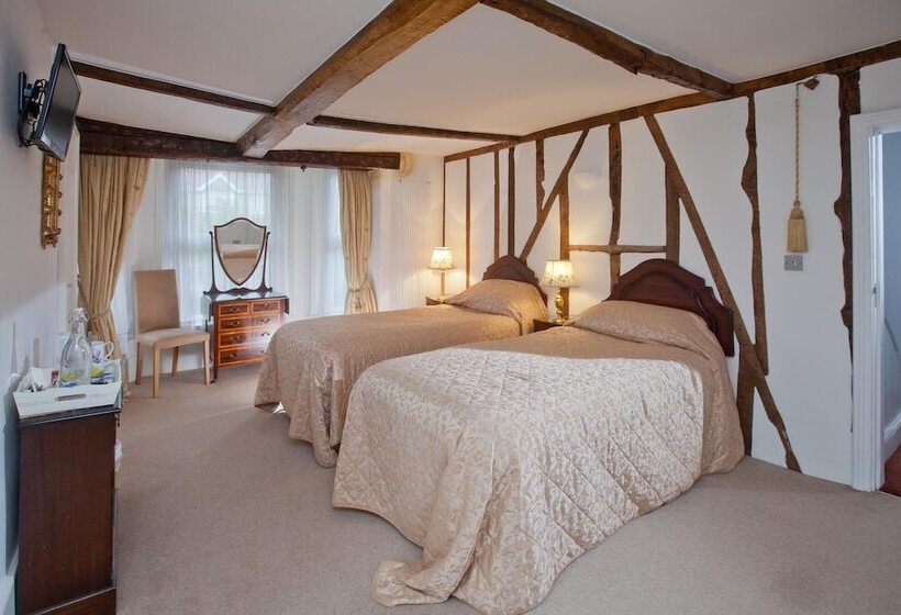 بنسيون The Old House Guest House