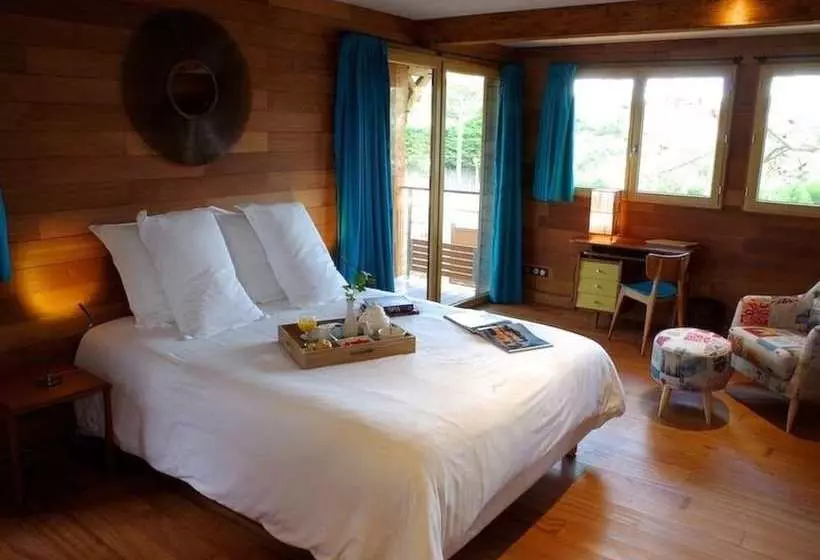 ペンション Yamina Lodge