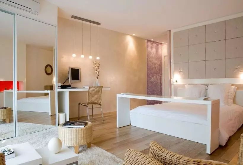 ペンション Yamina Lodge