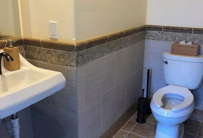 Lomakeskus Heartwood Mountain Sanctuary