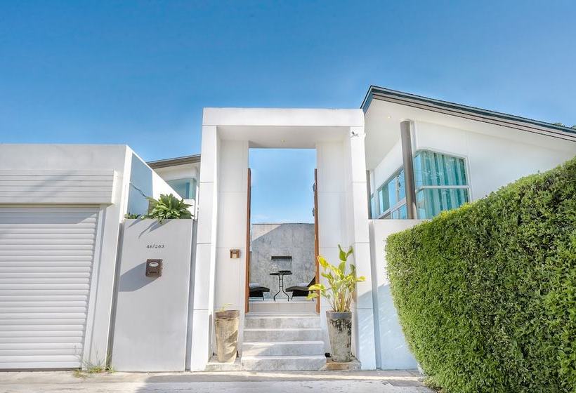 Tarton Bou Pool Villa