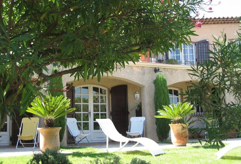 مبيت وإفطار Mas Samarcande