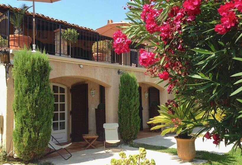 مبيت وإفطار Mas Samarcande