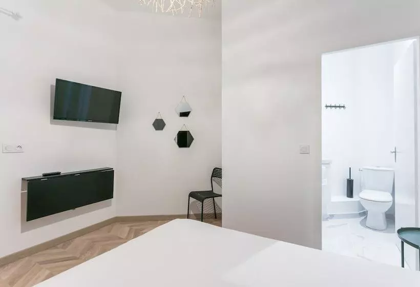 Coeur Urbain Bedrooms  Gare St Roch Ii