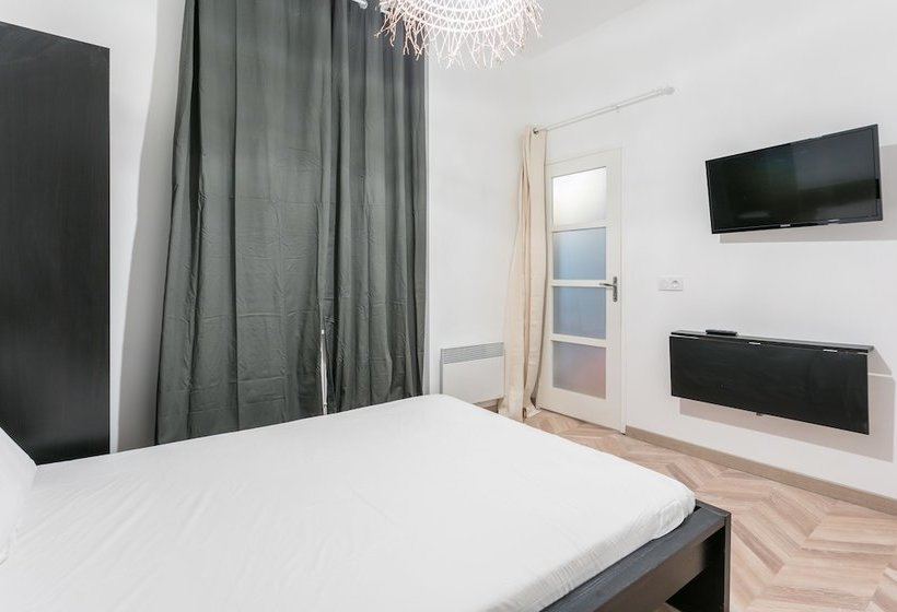 Coeur Urbain Bedrooms  Gare St Roch Ii