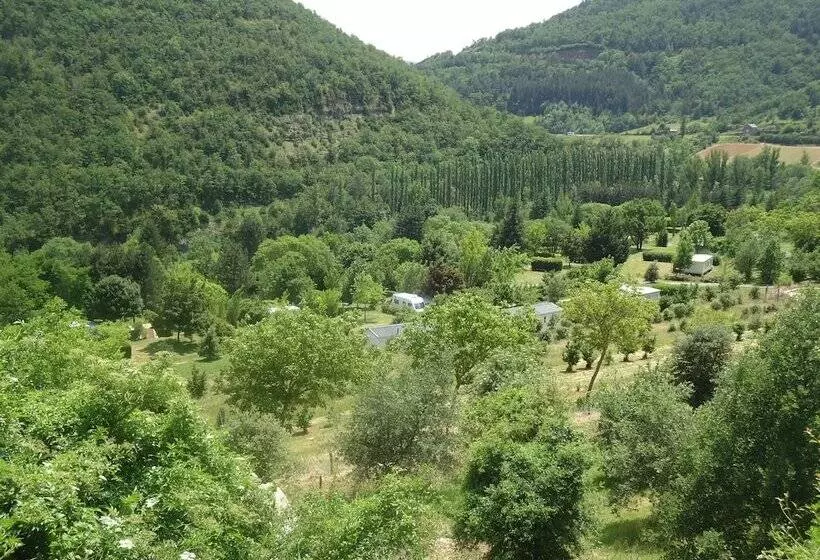 ホテル Camping Le Roc Qui Parle