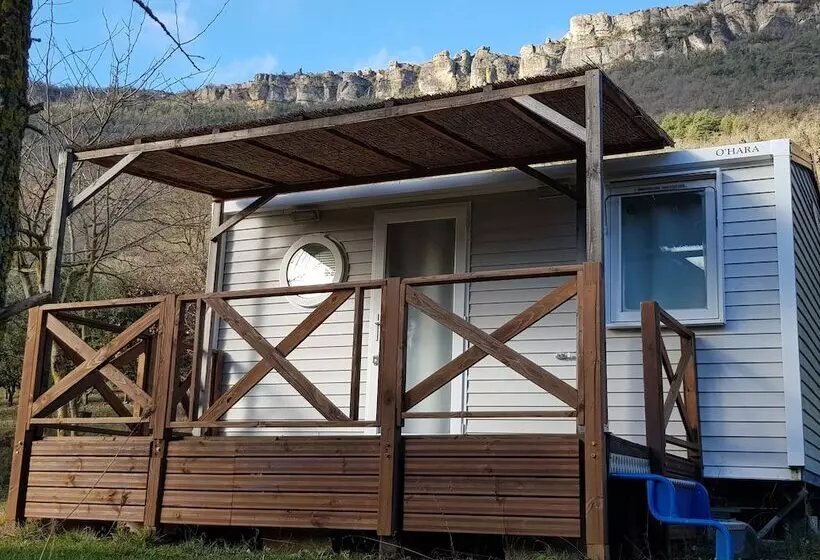 ホテル Camping Le Roc Qui Parle