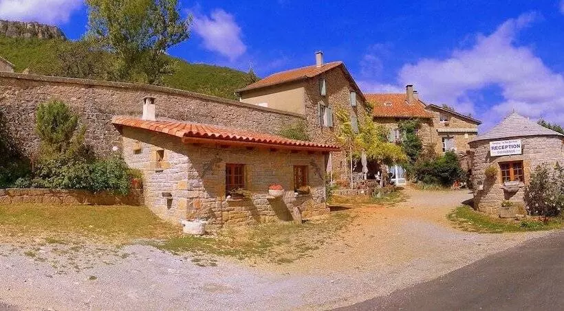 ホテル Camping Le Roc Qui Parle