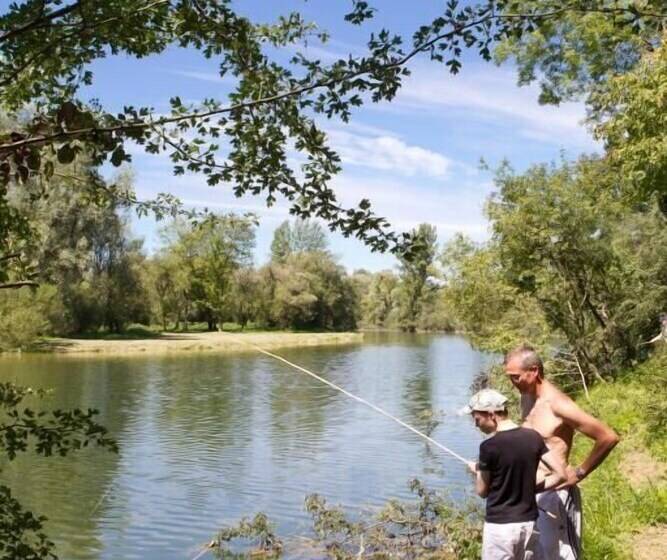 Отель Camping Les Pêcheurs