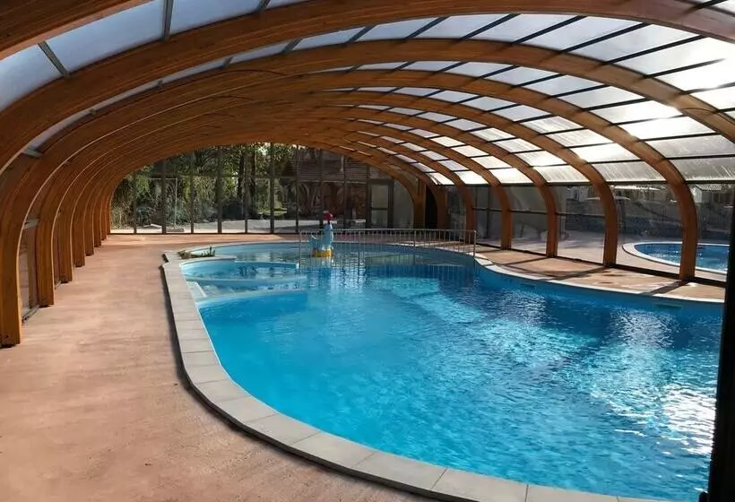 ホテル Camping Les Pêcheurs