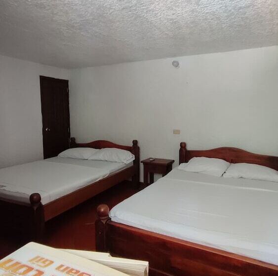 فندق El Porton De San Gil