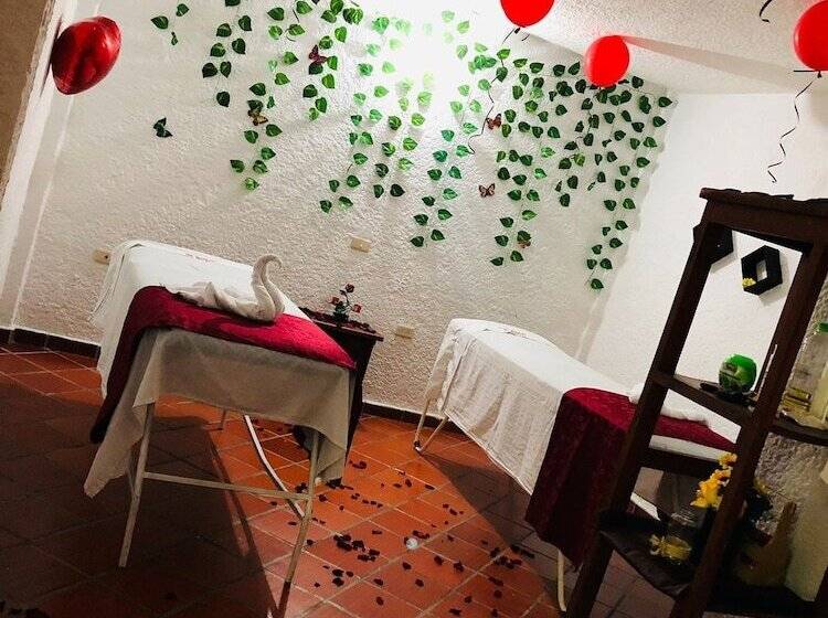 فندق El Porton De San Gil