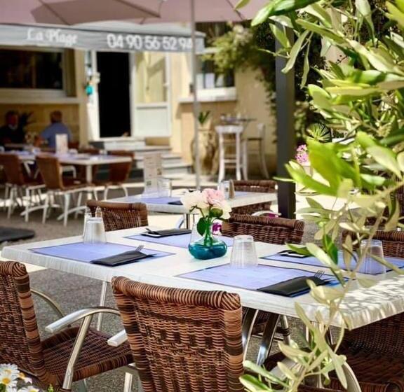 ホテル Hôtel Restaurant La Plage