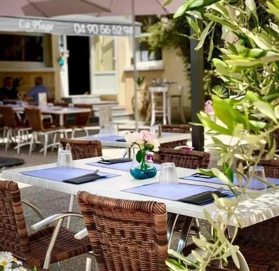 Hotelli Hôtel Restaurant La Plage