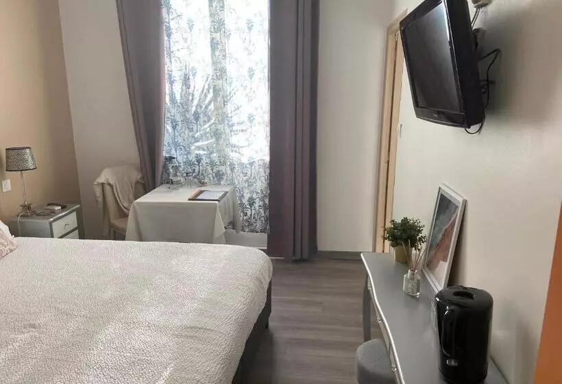 Hotelli Hôtel Restaurant La Plage