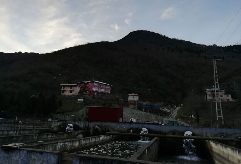 בית מלון כפרי Seremet Dinlenme Tesisi