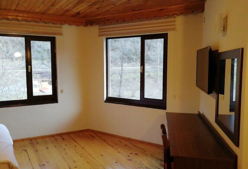 בית מלון כפרי Seremet Dinlenme Tesisi