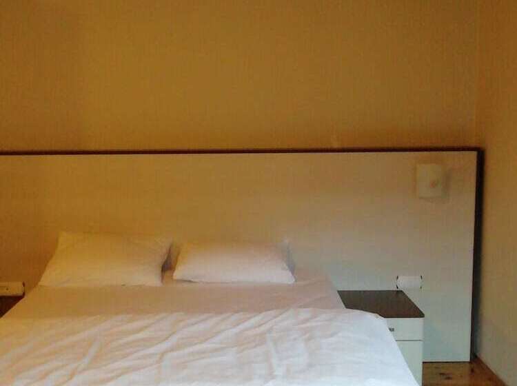 בית מלון כפרי Seremet Dinlenme Tesisi