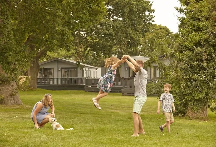 Hotelli St Helens Coastal Resort