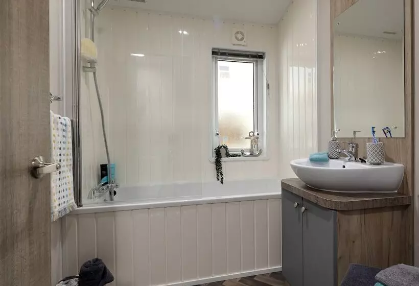 Hotelli St Helens Coastal Resort