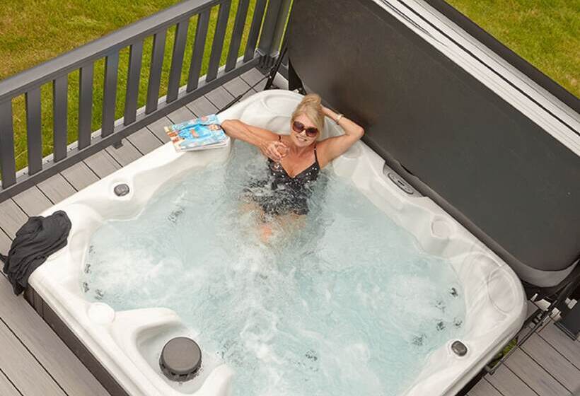 호텔 St Helens Coastal Resort