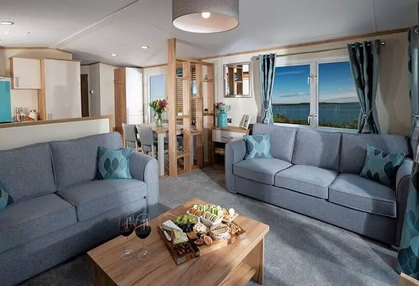 Hotelli St Helens Coastal Resort