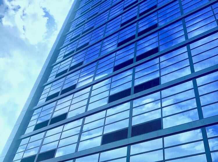 Hotel Wingate By Wyndham Long Island City