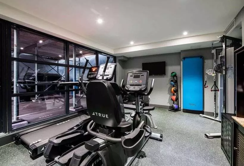 Hotelli Wingate By Wyndham Long Island City