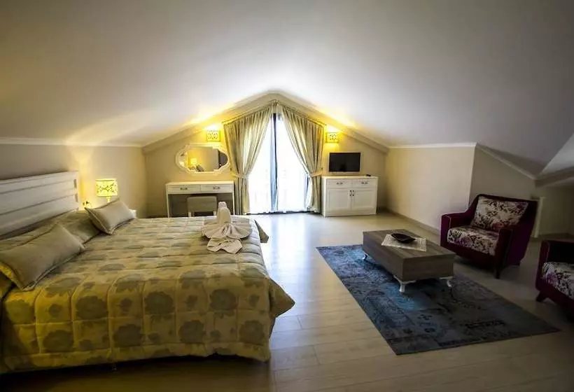 Villa South By Tatilpremium