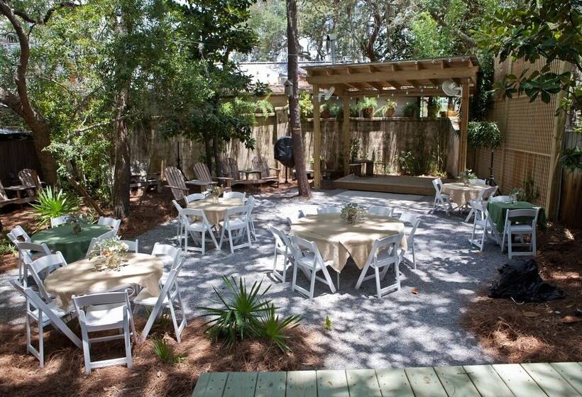 مبيت وإفطار Hibiscus Coffee & Guesthouse