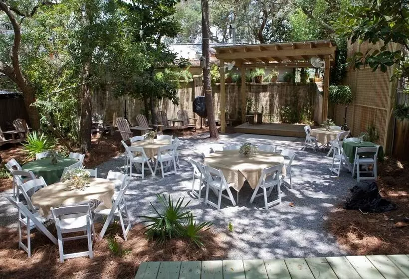 Aamiaismajoitus (B&B) Hibiscus Coffee & Guesthouse