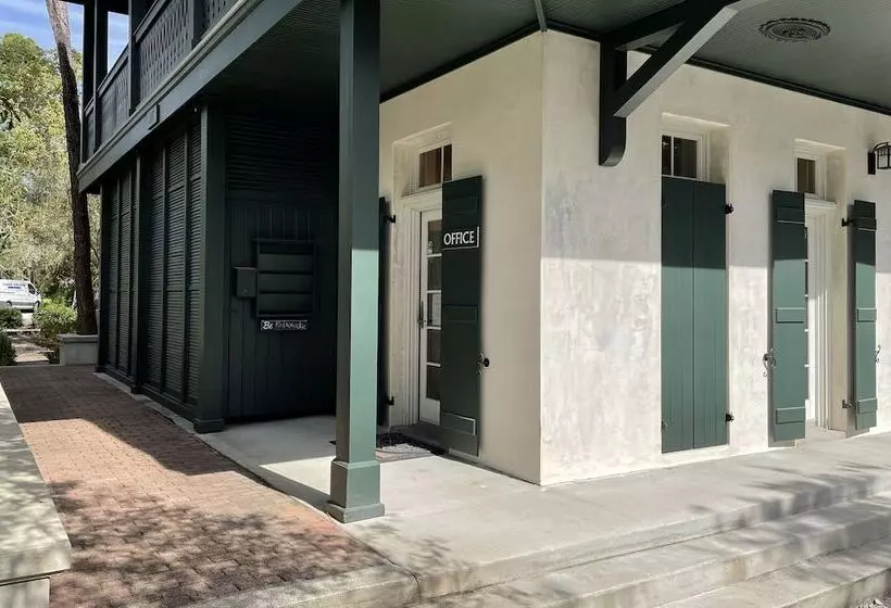 Aamiaismajoitus (B&B) Hibiscus Coffee & Guesthouse