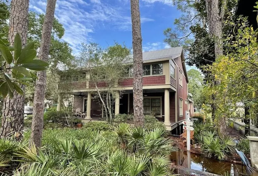 Aamiaismajoitus (B&B) Hibiscus Coffee & Guesthouse